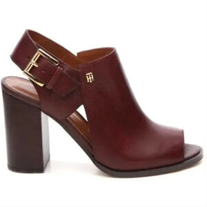 Tommy Hilfiger Peppy Block Heel Sandal in Burgundy Size 8 M
